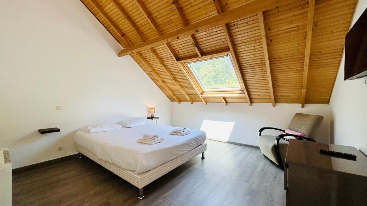 Chalet Avec Terrasse Sur Pilotis Vue Sur L'Etang Рю Экстерьер фото
